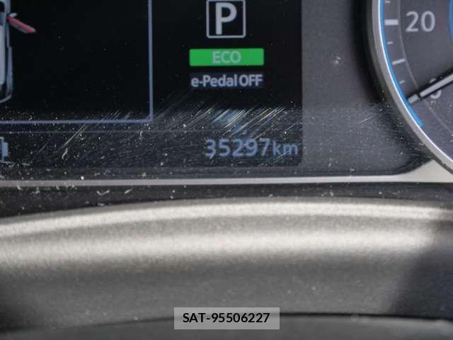Nissan LEAF 2022-07 8685809-26