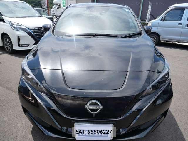 Nissan LEAF 2022-07 8685809-2