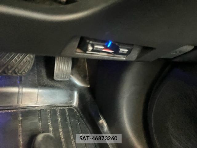 Nissan LEAF 2019-06 8685812-17