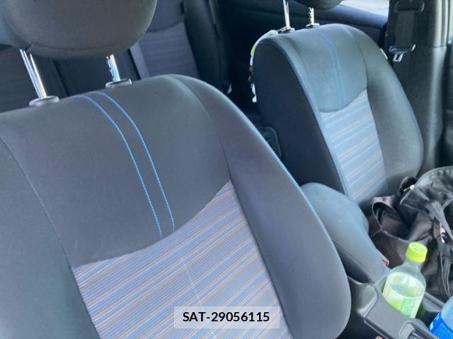 Nissan LEAF 2020-02 8685813-14