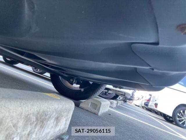 Nissan LEAF 2020-02 8685813-6