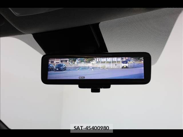 Nissan LEAF 2019-05 8685810-9