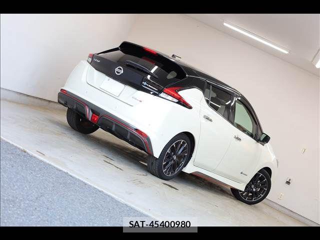 Nissan LEAF 2019-05 8685810-11