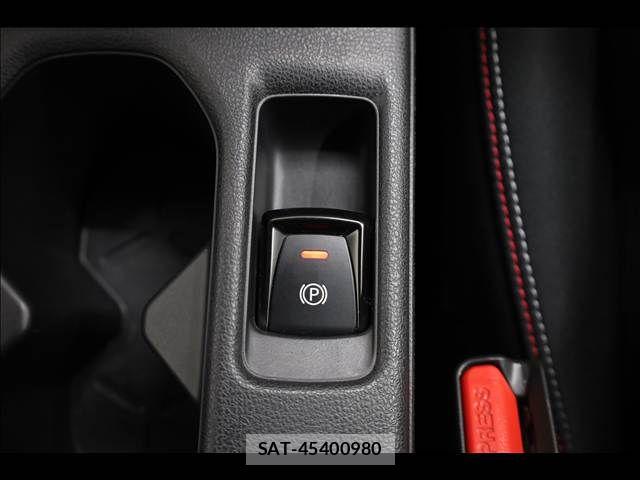 Nissan LEAF 2019-05 8685810-14
