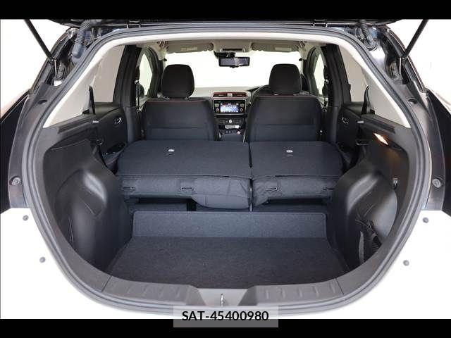 Nissan LEAF 2019-05 8685810-19