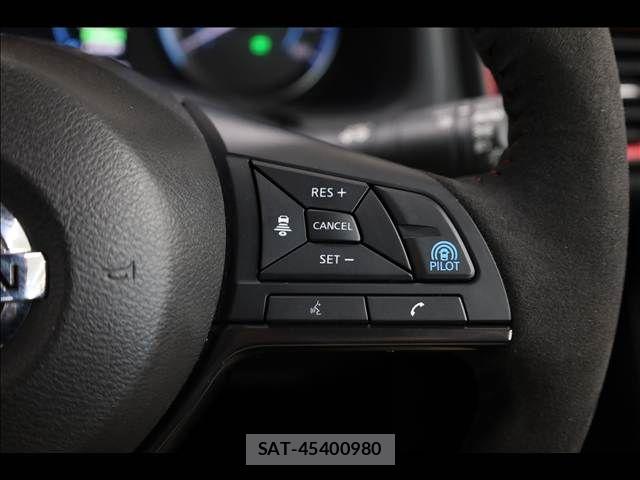 Nissan LEAF 2019-05 8685810-3