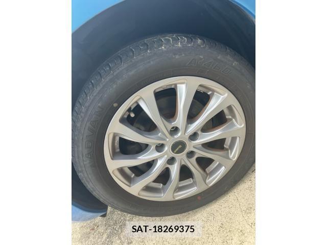 Nissan LEAF 2013-10 8743275-9