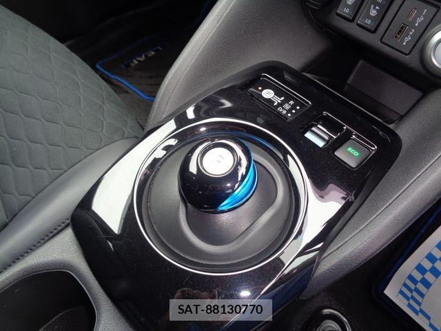 Nissan LEAF 2023-12 8743253-16
