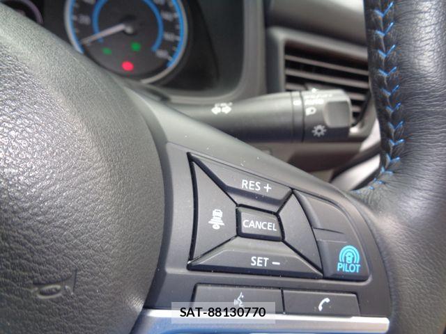 Nissan LEAF 2023-12 8743253-18