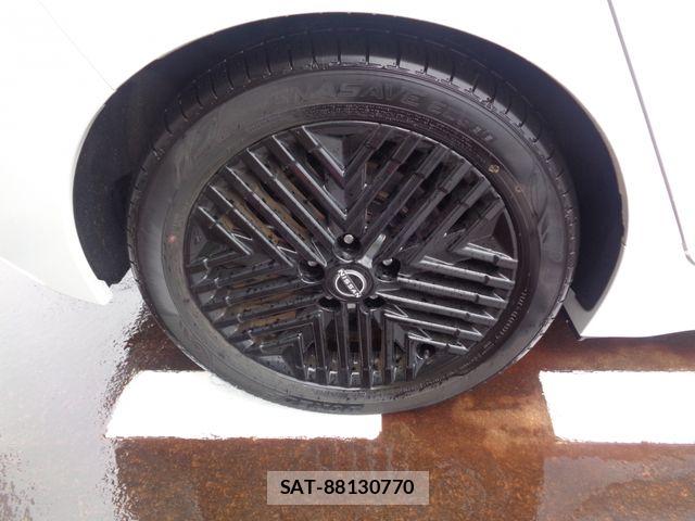 Nissan LEAF 2023-12 8743253-27