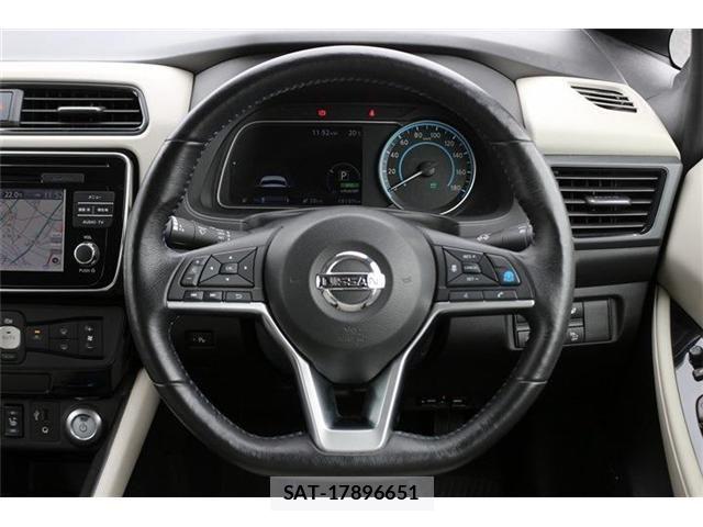 Nissan LEAF 2019-09 8743254-18