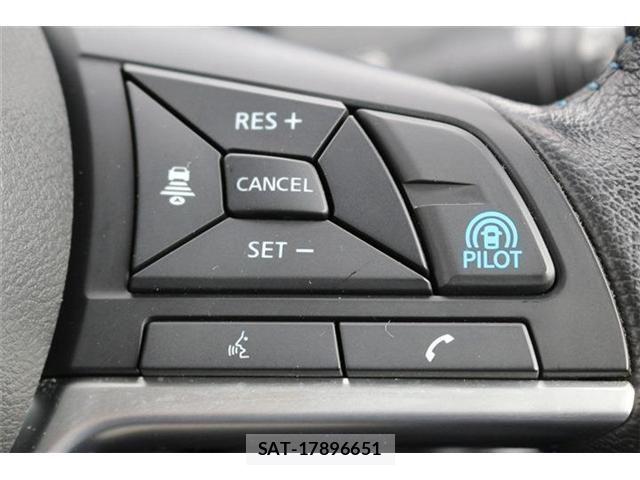 Nissan LEAF 2019-09 8743254-5