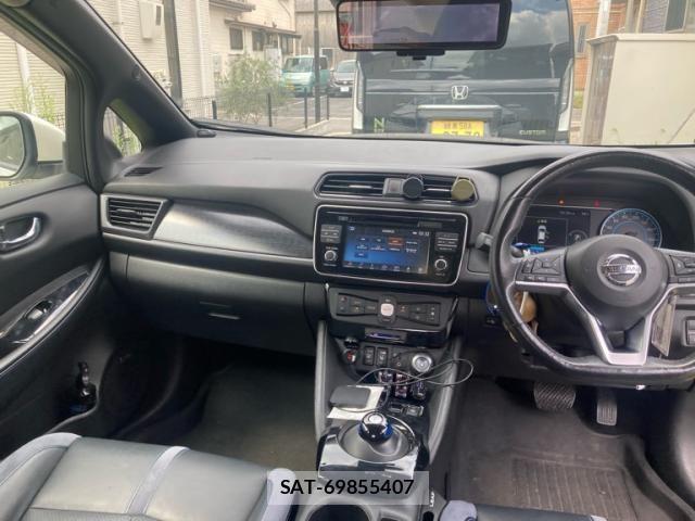 Nissan LEAF 2017-12 8743273-11