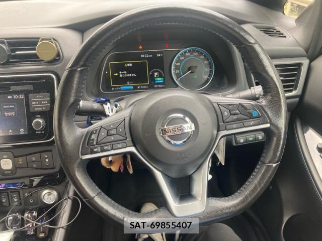 Nissan LEAF 2017-12 8743273-12