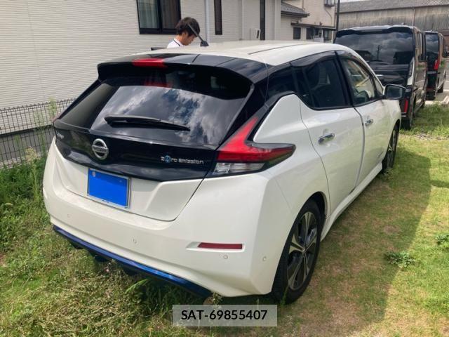 Nissan LEAF 2017-12 8743273-3