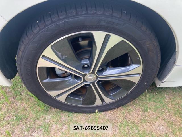 Nissan LEAF 2017-12 8743273-5