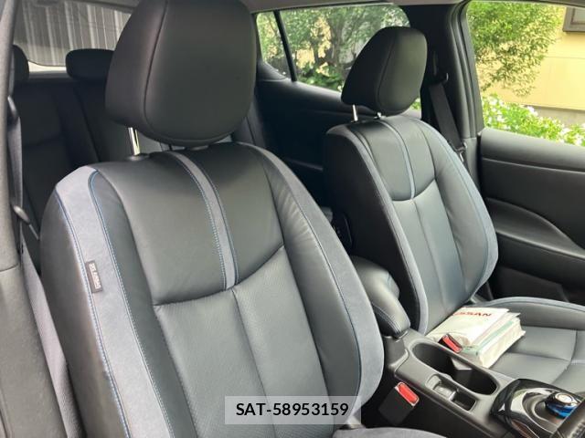 Nissan LEAF 2020-02 8743256-13