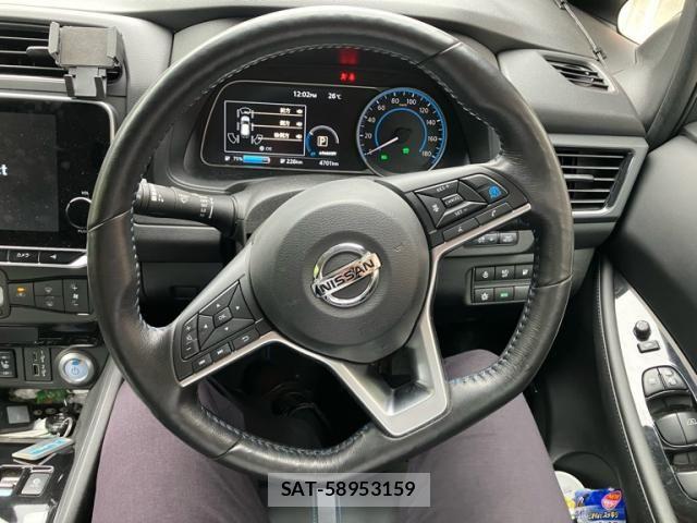 Nissan LEAF 2020-02 8743256-16