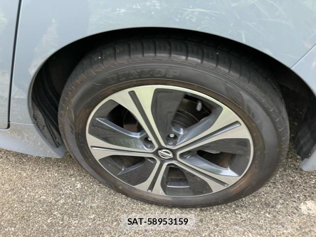 Nissan LEAF 2020-02 8743256-4