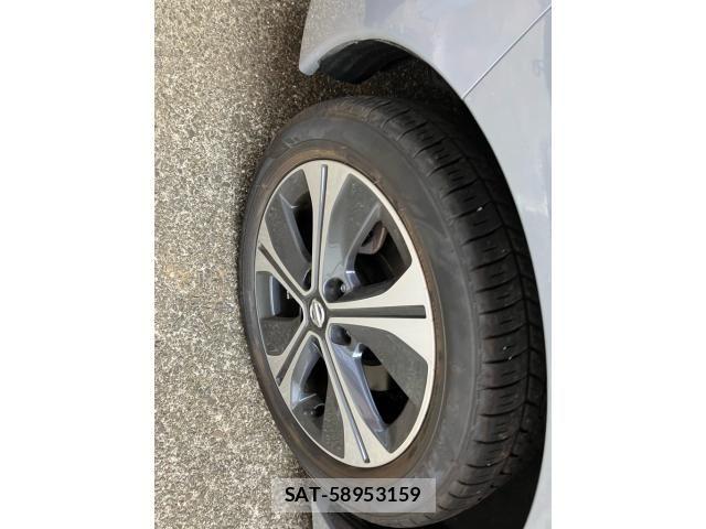 Nissan LEAF 2020-02 8743256-5