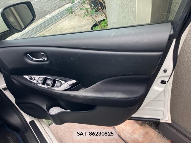 Nissan LEAF 2018-06 8743264-13