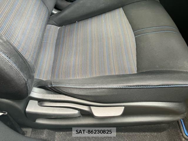 Nissan LEAF 2018-06 8743264-15