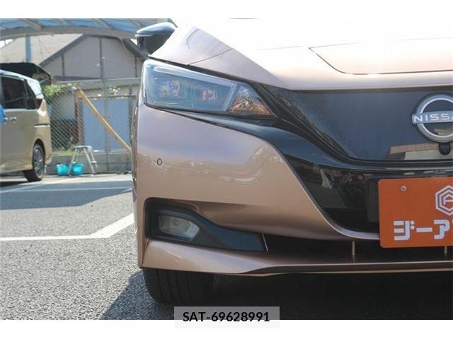 Nissan LEAF 2022-11 8743258-24