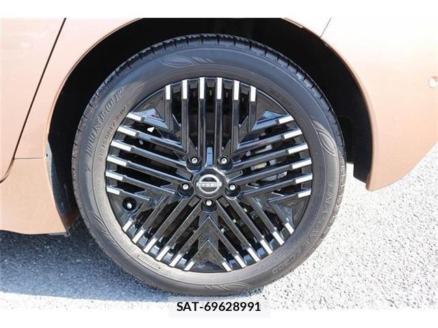 Nissan LEAF 2022-11 8743258-29