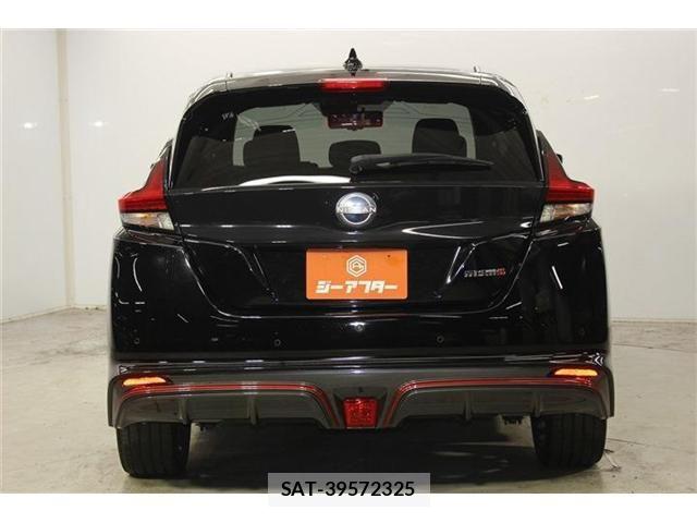 Nissan LEAF 2022-02 8743255-7