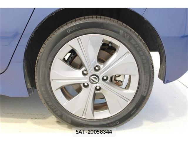 Nissan LEAF 2021-12 8743257-24