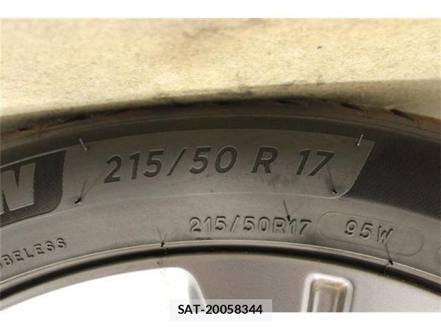 Nissan LEAF 2021-12 8743257-27