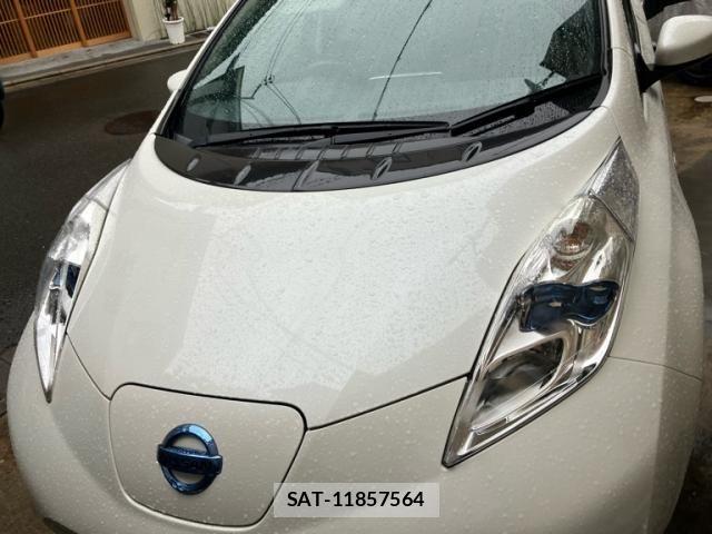Nissan LEAF 2017-09 8743276-10