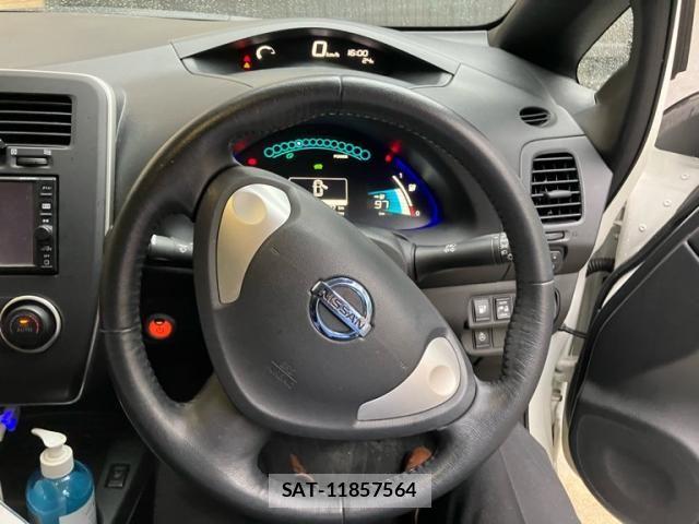 Nissan LEAF 2017-09 8743276-18