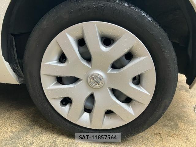 Nissan LEAF 2017-09 8743276-3