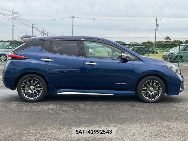 Nissan LEAF 2019-10 8743265-16