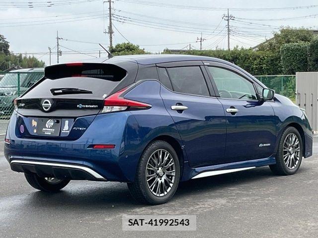 Nissan LEAF 2019-10 8743265-18
