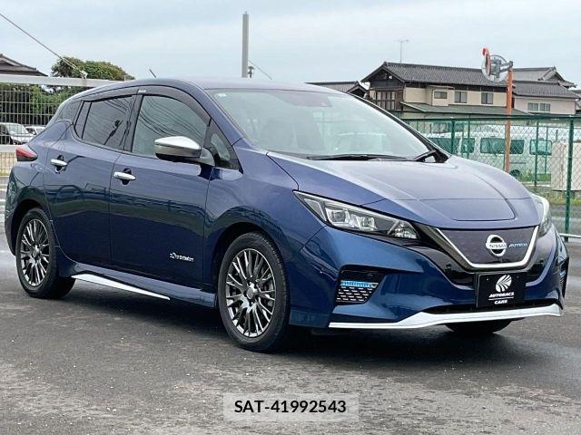 Nissan LEAF 2019-10 8743265-6