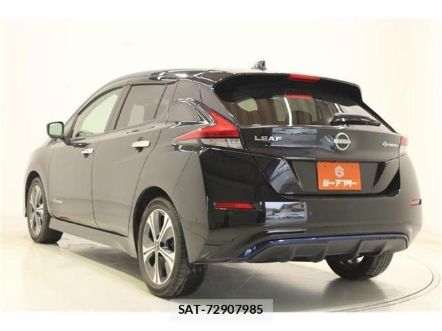 Nissan LEAF 2021-11 8743259-10