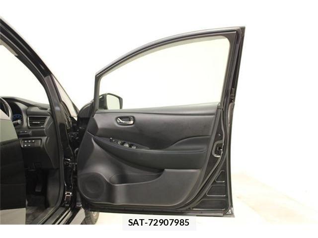 Nissan LEAF 2021-11 8743259-29