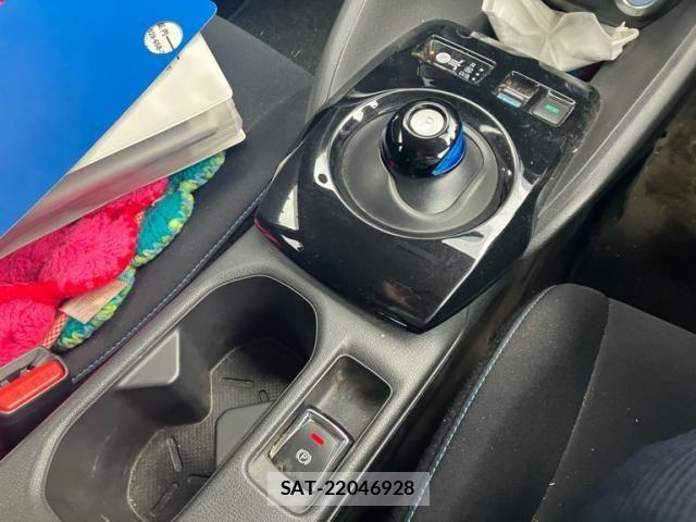 Nissan LEAF 2021-09 8780805-15