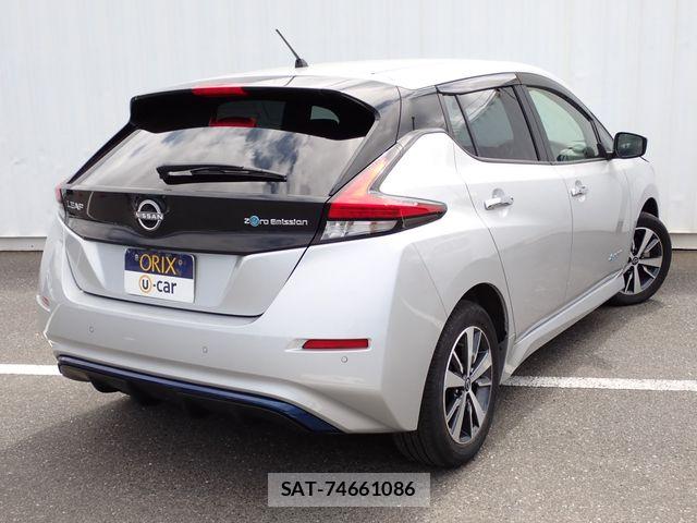 Nissan LEAF 2022-04 8780787-2