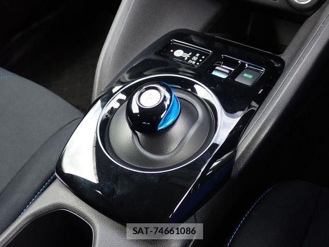 Nissan LEAF 2022-04 8780787-7