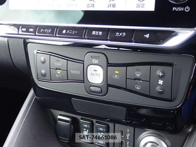 Nissan LEAF 2022-04 8780787-8