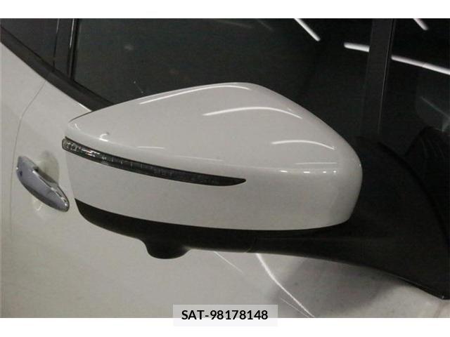 Nissan LEAF 2022-07 8780790-9