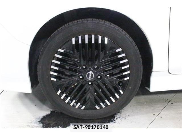 Nissan LEAF 2022-07 8780790-21