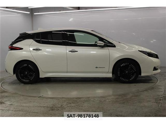 Nissan LEAF 2022-07 8780790-3