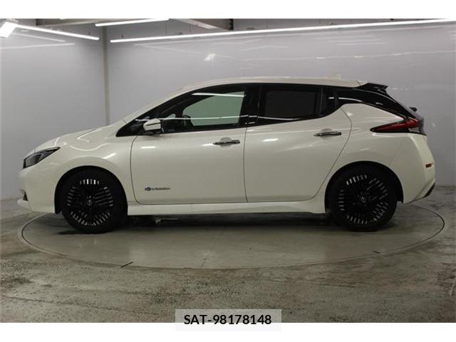 Nissan LEAF 2022-07 8780790-7