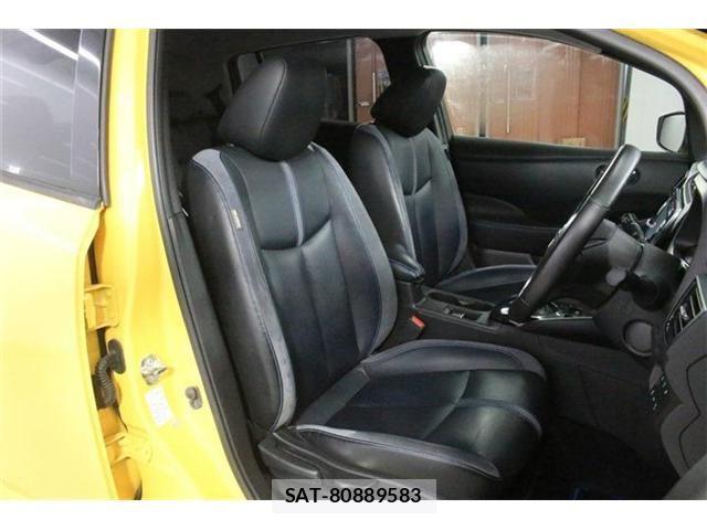 Nissan LEAF 2018-07 8780806-26