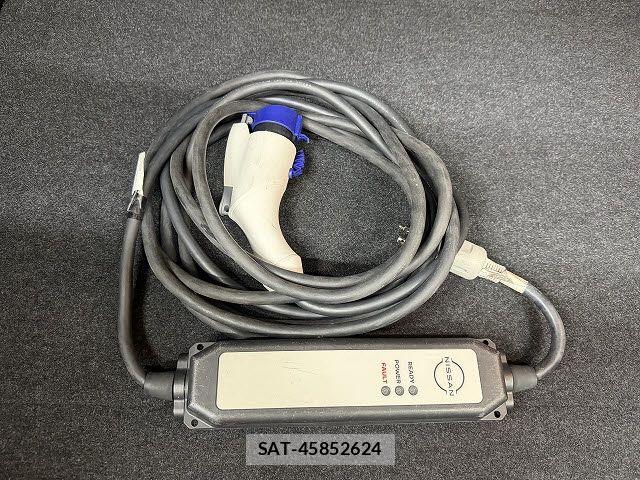 Nissan LEAF 2021-08 8780798-15