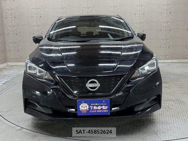 Nissan LEAF 2021-08 8780798-3
